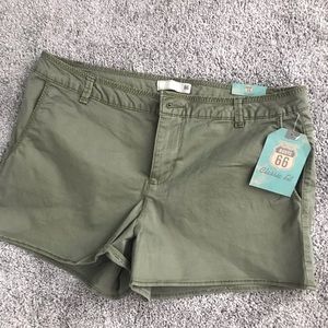 NWT Route 66 Green Shorts